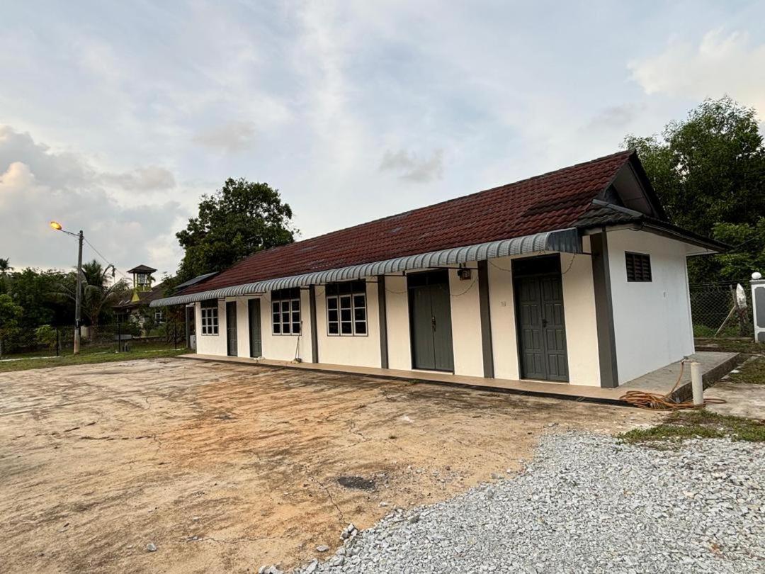 Mamada Roomstay Kampung Raja Exterior foto