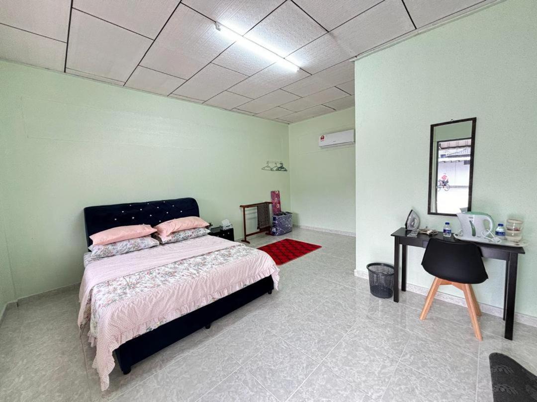 Mamada Roomstay Kampung Raja Exterior foto
